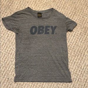 Obey tee